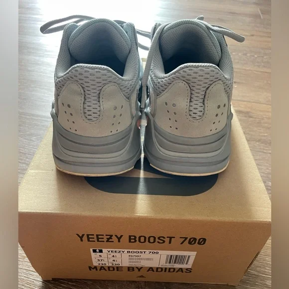 Adidas Yeezy Boost 700 Inertia Size 5 Men - Picture 3 of 5